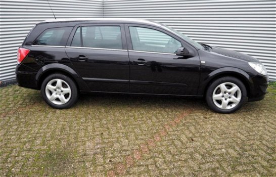 Opel Astra Wagon - Station1.6 Business AUTOM. CLIMA CRUISE 1STE EIG - 1