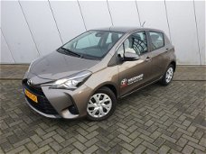 Toyota Yaris - 1.5 VVT-i Active I AIRCO I TREKGEWICHT I