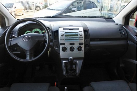 Toyota Verso - 1.6 VVT-i Terra | Airco | Trekhaak | Startknop - 1