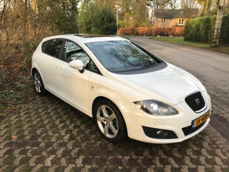 Seat Leon - 1.2 TSI Sport NL Auto navi/pdc/schuifdak/xenon/dab - 1