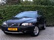Volvo V70 Cross Country - 2.4 T Geartronic Comfort | Automaat | LPG-G3| Leer - 1 - Thumbnail