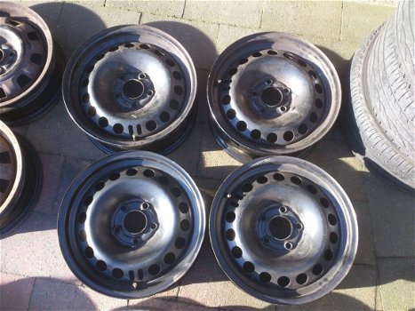 4 Stalen Velgen 5x110 Opel Astra H Meriva B 15 Inch - 1