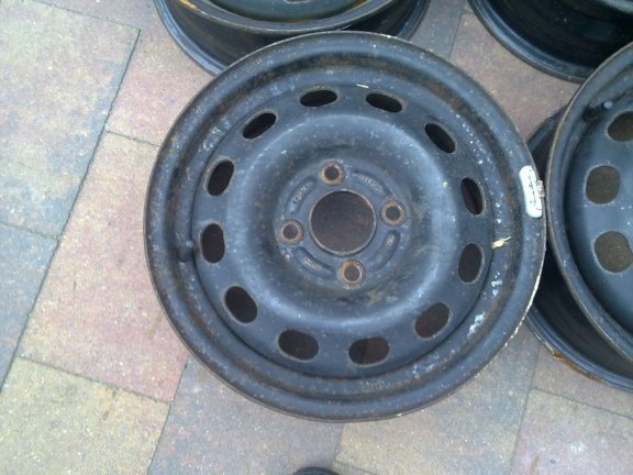 4 Stalen Velgen Ford Fiesta Mazda 121 4x108 14 Inch - Afbeelding 2