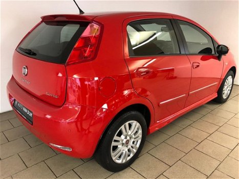 Fiat Punto Evo - 0.9 TwinAir Street Turbo 100pk AIRCO BLUETOOTH ELEK RAMEN CENT VERG VELGEN SPOILER - 1