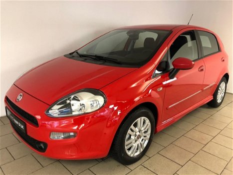 Fiat Punto Evo - 0.9 TwinAir Street Turbo 100pk AIRCO BLUETOOTH ELEK RAMEN CENT VERG VELGEN SPOILER - 1