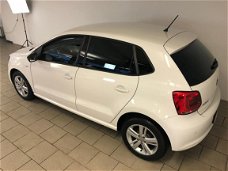 Volkswagen Polo - 1.2 Match AIRCO SPORT INTERIEUR SPOELVERW REGENSENSOR VELGEN PDC PRIVACY GLAS 2E E