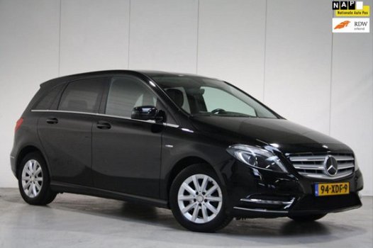 Mercedes-Benz B-klasse - 180 Ambition XENON|NAVI|TREKHAAK - 1