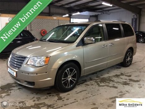 Chrysler Town and Country - 4.0 V6 7 persoons - 1