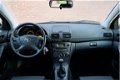 Toyota Avensis - 2.0 D-4D 126pk 6-bak Terra | Airco | Elektrische ramen - 1 - Thumbnail