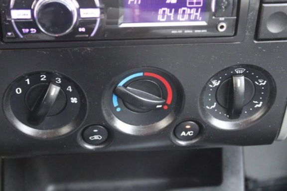Ford Fusion - 1.6i-16V 100pk First Edition airco/el ramen/trekhaak - Afbeelding 4