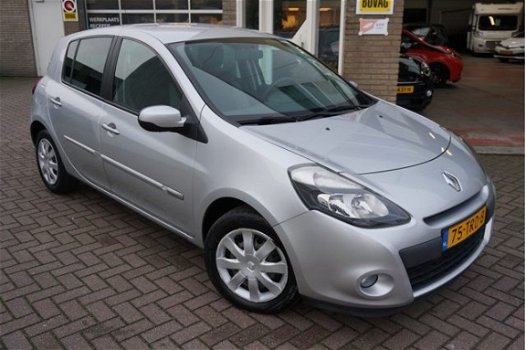 Renault Clio - 1.5 dCi 65KW Authentique - 1