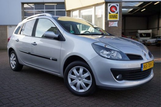 Renault Clio Estate - 1.2 TCE 74KW Sélection Business - 1