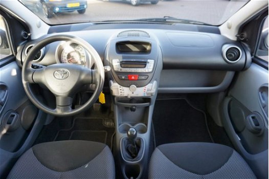 Toyota Aygo - 1.0I-12V Comfort - 1