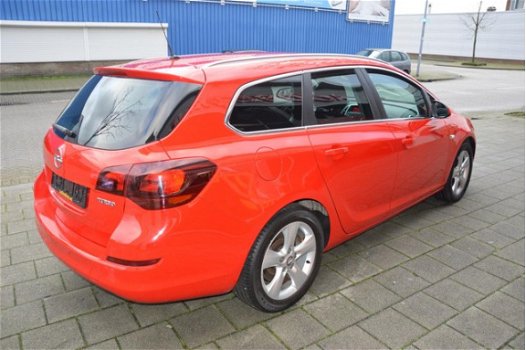 Opel Astra Sports Tourer - 1.6 Turbo Sport 180 PK I Airco I Sport velgen I Trekhaak I Dealer onderh - 1