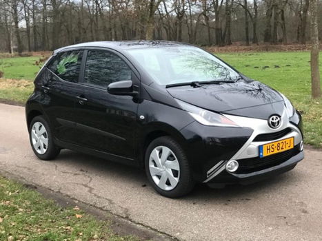 Toyota Aygo - 1.0 VVT-i x-play - 1