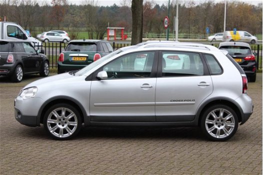 Volkswagen Polo - 1.4-16V Cross / Airco / Dealer onderhouden / Trekhaak / Climatronic / Cruise Contr - 1