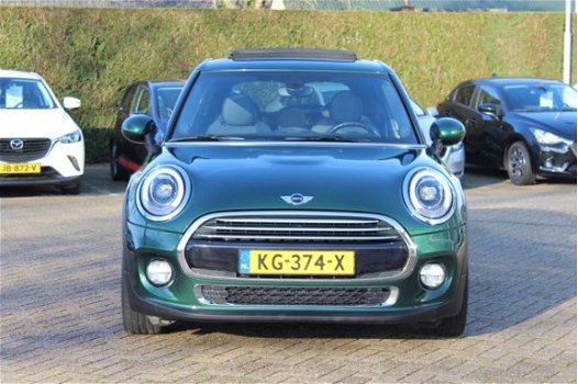 Mini Mini Cooper - D 1.5 Chili / Navigatie / Panoramadak / Half leder / Parkeerhulp / Head-up displa - 1