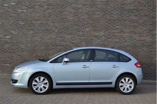 Citroën C4 - 2.0-16V Exclusive Automaat Prachtige auto - 1