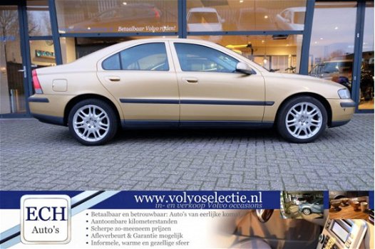 Volvo S60 - 2.4 140 pk Edition Climate Control, 17 inch, Trekhaak - 1