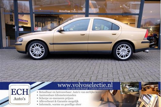 Volvo S60 - 2.4 140 pk Edition Climate Control, 17 inch, Trekhaak - 1