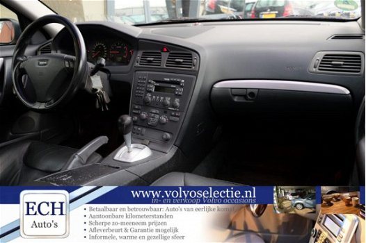 Volvo S60 - 2.4 140 pk Edition Climate Control, 17 inch, Trekhaak - 1