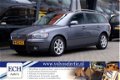 Volvo V50 - 2.4 140 pk Climate Control, 16 inch, Lage km-stand - 1 - Thumbnail