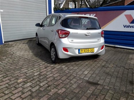 Hyundai i10 - 1.0i i-Motion Comfort Facelift 1.0i 67pk i-Motion clima Blue Drive Cool 5drs 43000km! - 1