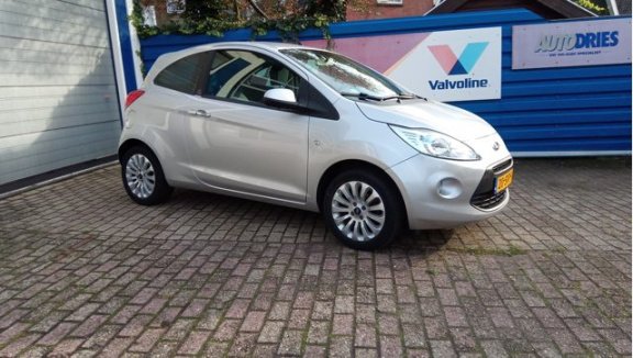 Ford Ka - 1.2 Titanium X start/stop , airco, sportvelgen. Zeer lage km. stand!! - 1