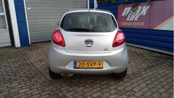 Ford Ka - 1.2 Titanium X start/stop , airco, sportvelgen. Zeer lage km. stand!! - 1