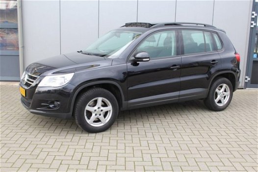 Volkswagen Tiguan - 1.4 TSI TRENDenFUN AIRCO NAVI TREKHAAK - 1