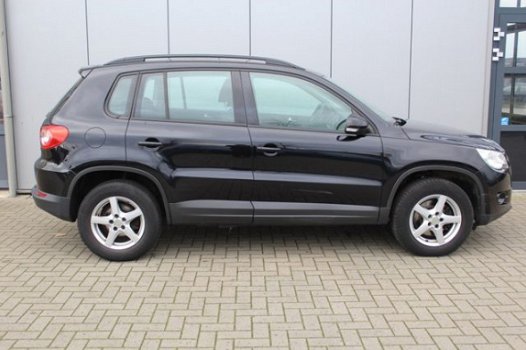 Volkswagen Tiguan - 1.4 TSI TRENDenFUN AIRCO NAVI TREKHAAK - 1