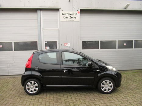 Peugeot 107 - 1.0-12V XS 5DR 2011-NAP-Airco-Elek. Pakket-APK - 1