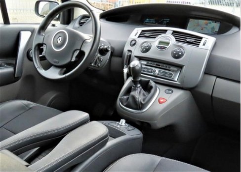 Renault Scénic - 2.0 16V Navigatie Xenon Leder PDC NAP - 1