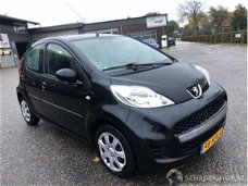 Peugeot 107 - 1.0i 12v 68pk millesim 5drs - airco - elektr ramen - radio - 1e eig. - org nl + nap -