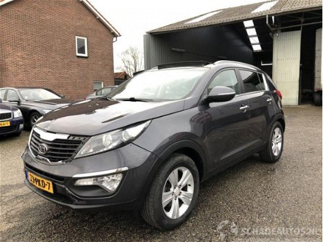 Kia Sportage - 2.0i 163pk 2wd x-ecutive panoramadak dubbel - navi - half leer - clima - cruise - tre - 1