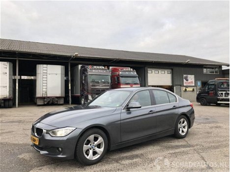 BMW 3-serie - 320d 163pk 8-traps aut.+ f1 exe sedan - xenon - navi - leer - sportinter + onderstel - - 1