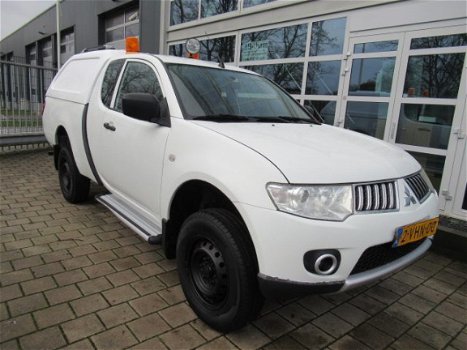 Mitsubishi L 200 - 2.5DiD Club Cab 4WD 4X4 - 1