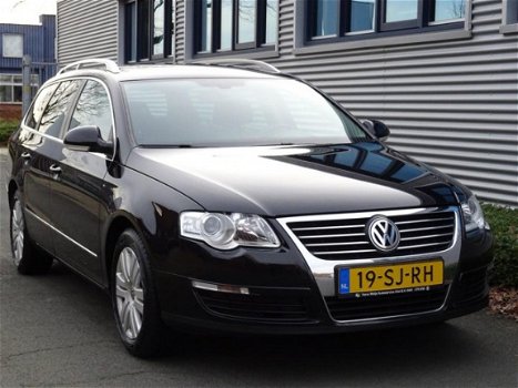 Volkswagen Passat Variant - 2.0 TDI Highline Navi Leder PDC - 1