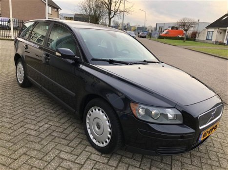 Volvo V50 - 2.0D (bj 2005) 6-BAK|AIRCO|APK 05-2020 EXPORT - 1