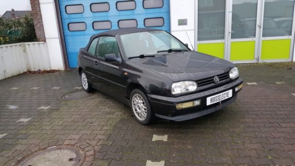 Volkswagen Golf Cabriolet - 1.8 Nieuwe kap nette auto - 1