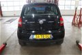 Volkswagen Fox - 1.4 Trendline - 1 - Thumbnail