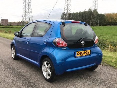 Toyota Aygo - 1.0-12V Comfort 12-2009 automaat met elek pakket/sportvelgen - 1