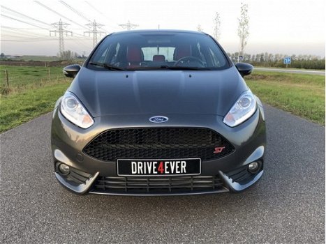 Ford Fiesta - 1.6 ST 2016 FULL Schaalstoelen/Navi/Climate/LAGE KM - 1