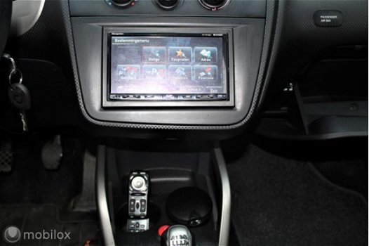 Seat Altea - 1.6 Reference met nieuwe apk en trekhaak - 1