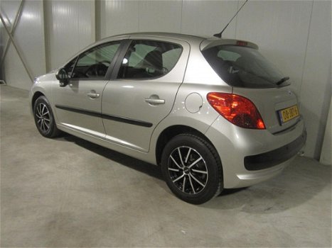 Peugeot 207 - 1.6 VTI 16V 5DR Airco /Cruise/ Lichtmetaal - 1