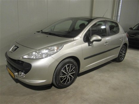 Peugeot 207 - 1.6 VTI 16V 5DR Airco /Cruise/ Lichtmetaal - 1