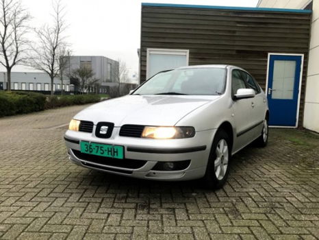 Seat Leon - 1.6-16V Stella - 1