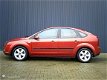 Ford Focus - 1.6-16V Futura 14Mnd APK NAP Dealeronderh - 1 - Thumbnail