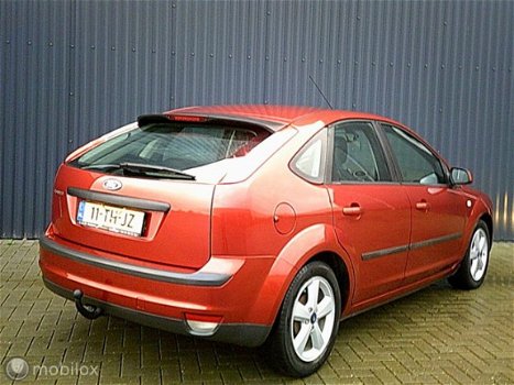 Ford Focus - 1.6-16V Futura 14Mnd APK NAP Dealeronderh - 1