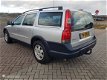 Volvo V70 Cross Country - 2.4 T Comfort Line - 1 - Thumbnail